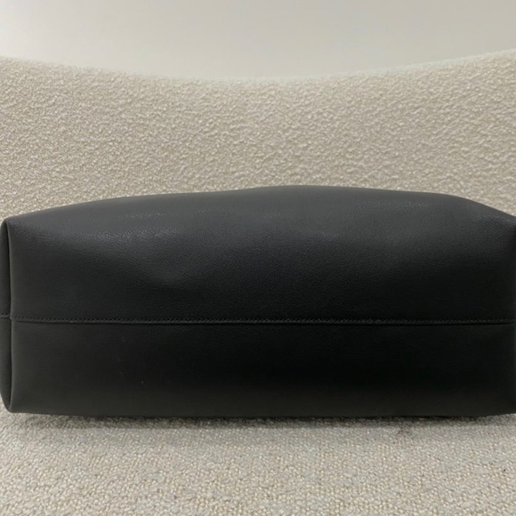 Authentic Pre-owned Saint Laurent Shopping E/W leather tote bag - Picture 11 of 16